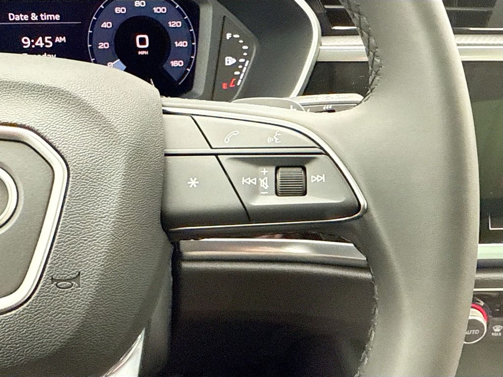 Thumbnail: 2025 Audi Q3 - 12