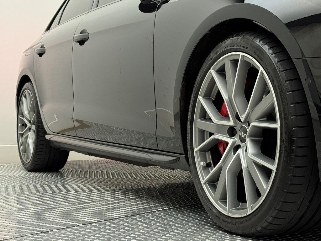 Thumbnail: 2022 Audi S4 - 4