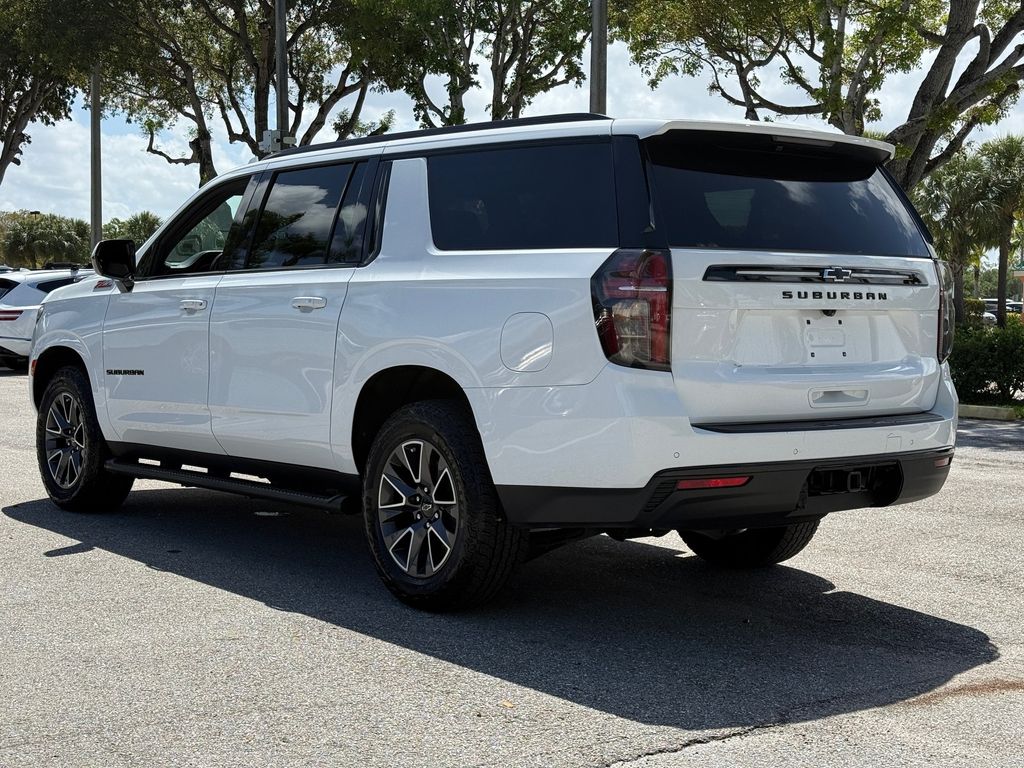 used 2023 Chevrolet Suburban car