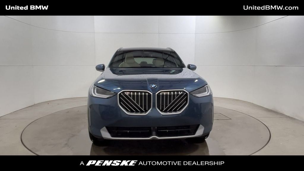 Thumbnail: 2026 BMW X3 - 3