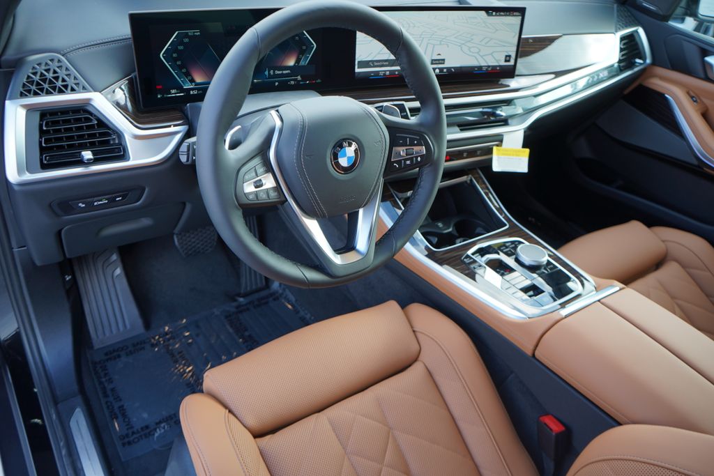 2025 BMW X5 sDrive40i 12