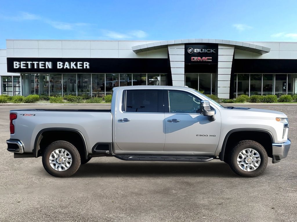 2022 Chevrolet Silverado 2500HD LTZ 8