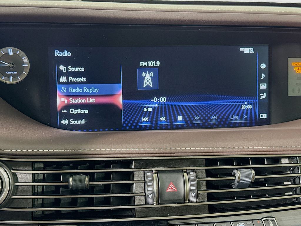 Thumbnail: 2020 Lexus LS - 15