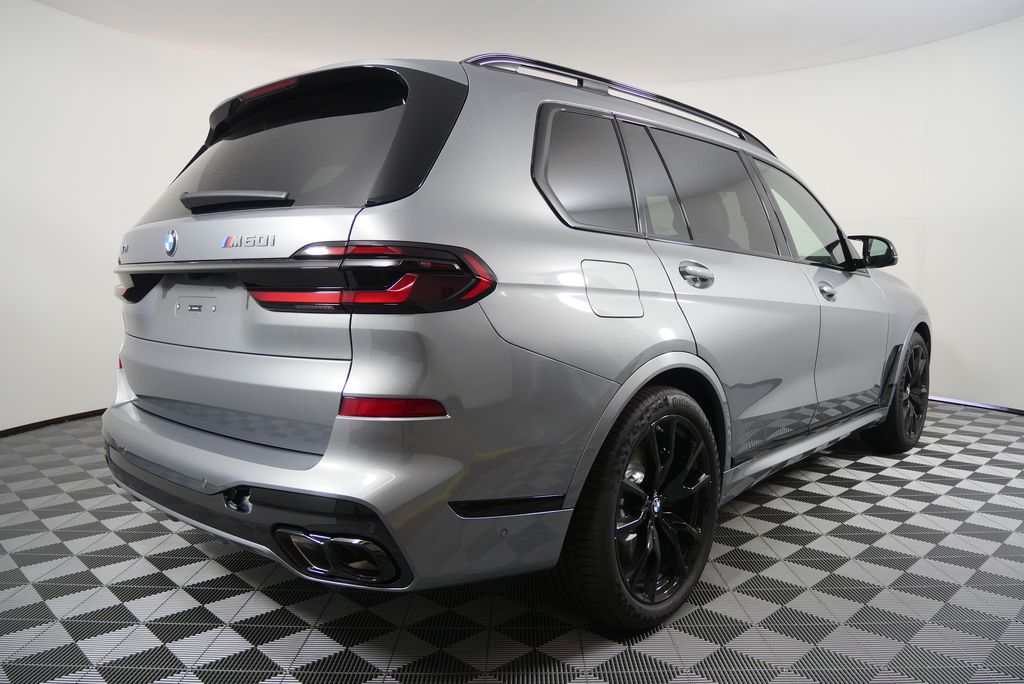 Thumbnail: 2026 BMW X7 - 3
