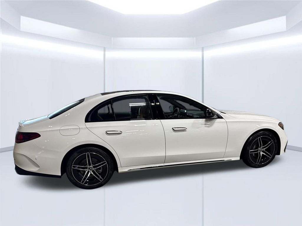 Thumbnail: 2027 Mercedes-Benz E-Class - 6
