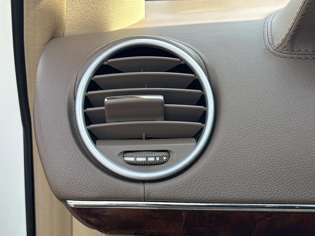Thumbnail: 2012 Mercedes-Benz GL-Class - 29