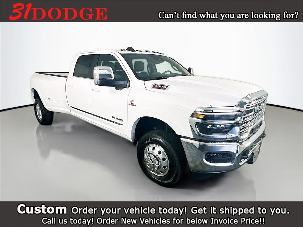 2025 RAM 3500 Limited Crew Cab LB DRW 4WD