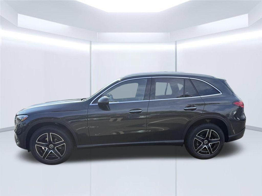 Thumbnail: 2027 Mercedes-Benz GLC - 6