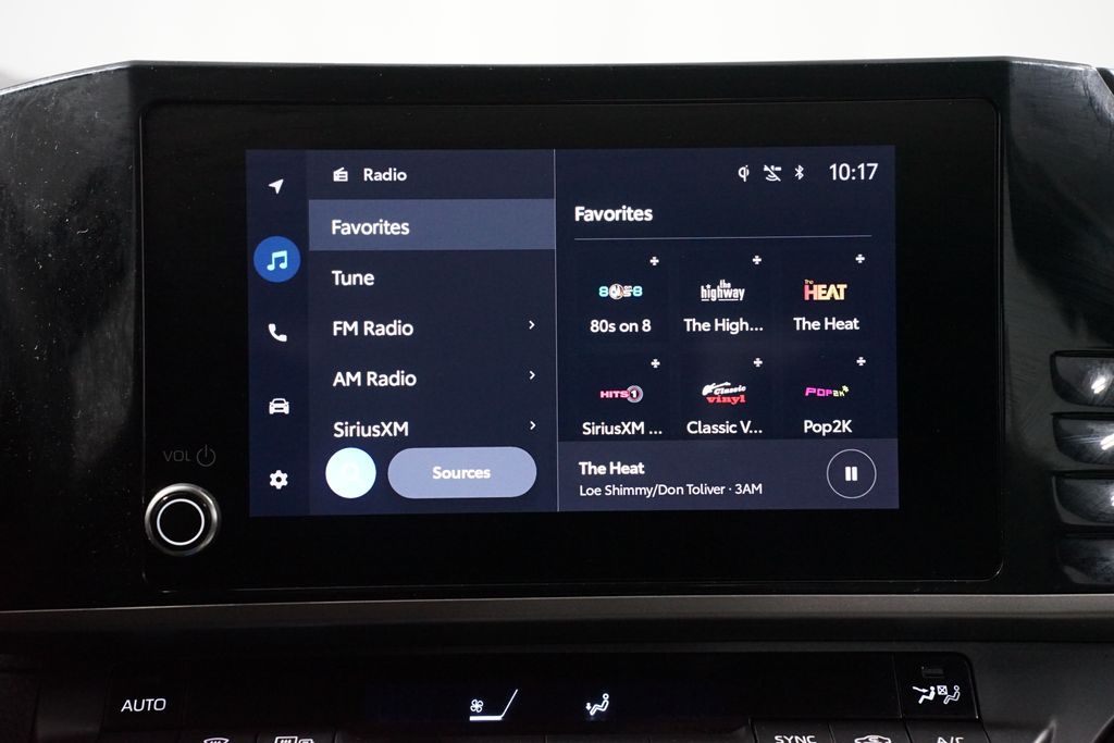 Thumbnail: 2025 Toyota Camry - 18