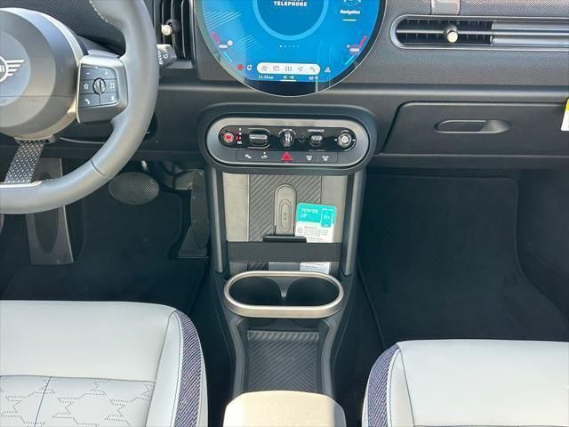 Thumbnail: 2026 MINI Cooper - 24