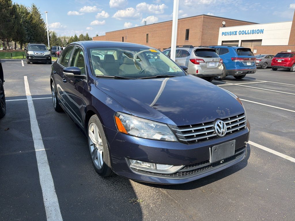 Thumbnail: 2013 Volkswagen Passat - 4