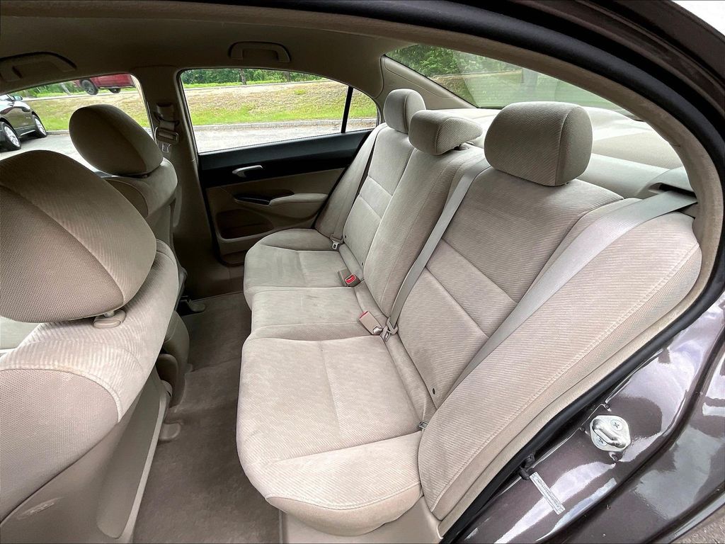 2010 Honda Civic — photo 23