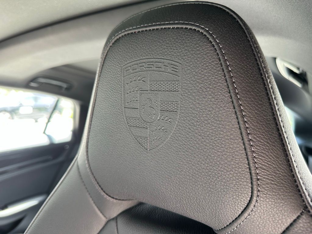 Thumbnail: 2025 Porsche Panamera - 18