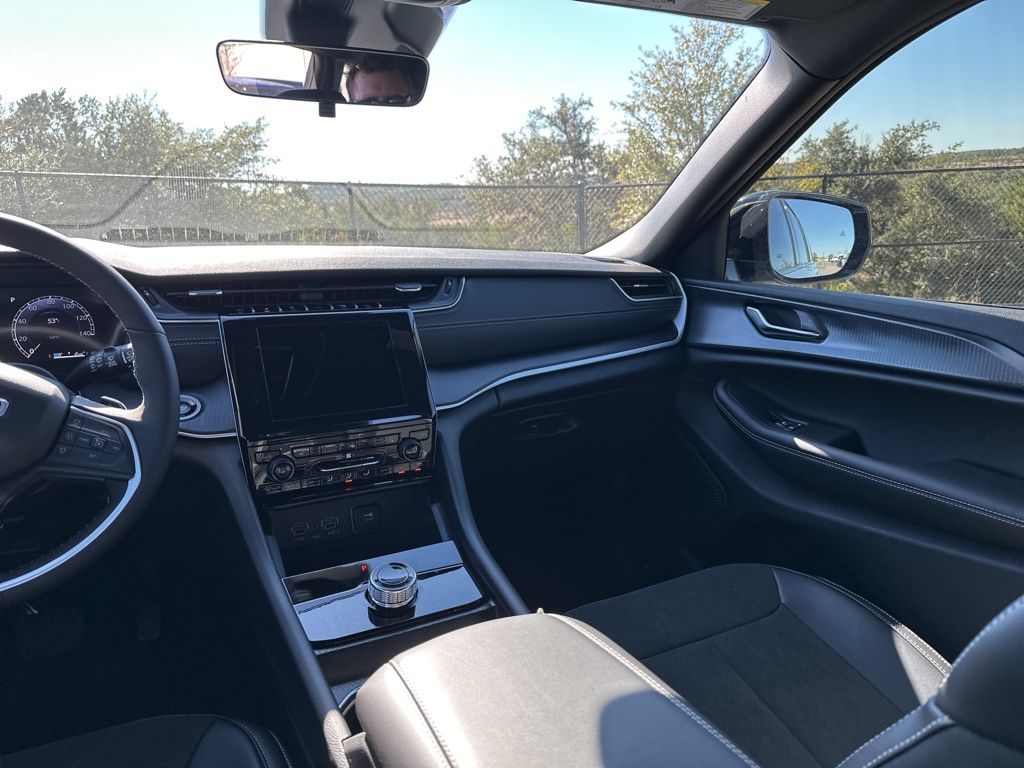 New Car 2025 Jeep Grand Cherokee  For Sale Under $50,000 In Austin, Texas