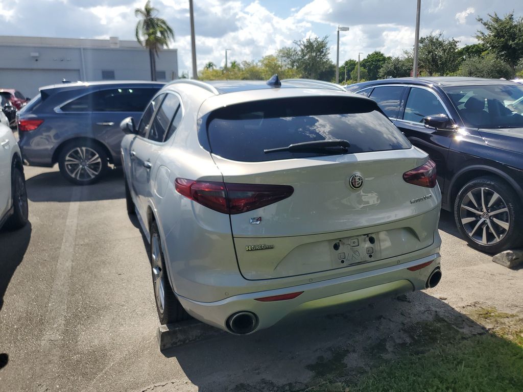 2021 Alfa Romeo Stelvio - $17,888