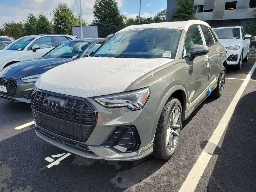 2024 Audi Q3  -
                Vienna, VA