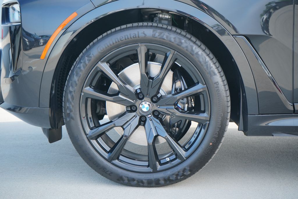 Thumbnail: 2026 BMW X7 - 5