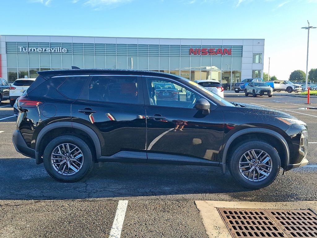 Thumbnail: 2023 Nissan Rogue - 7