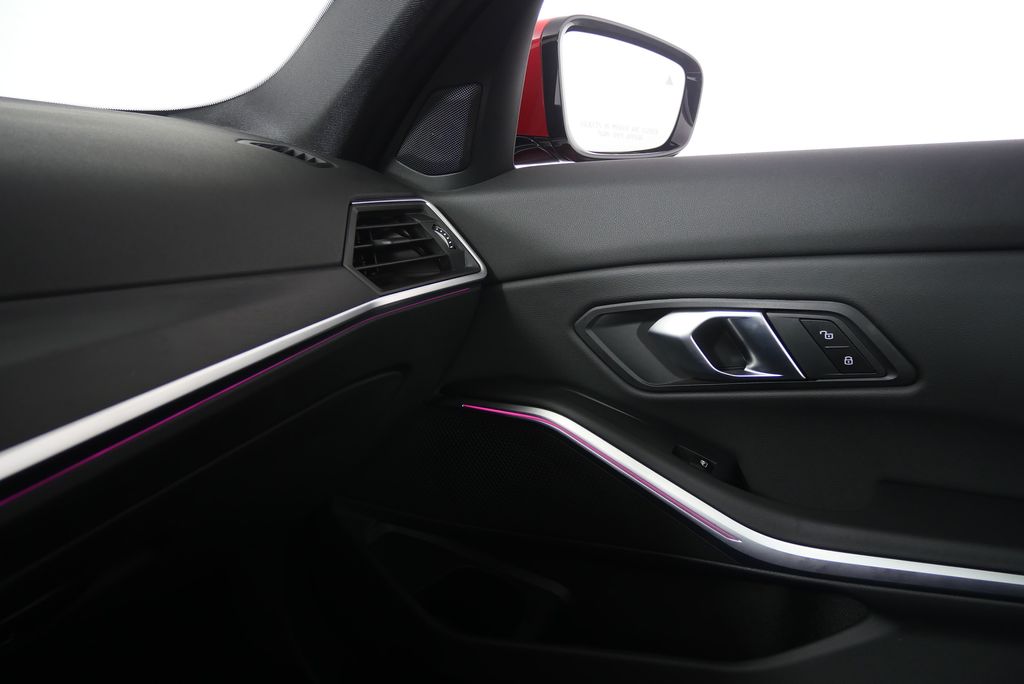 Thumbnail: 2024 BMW 3 Series - 29