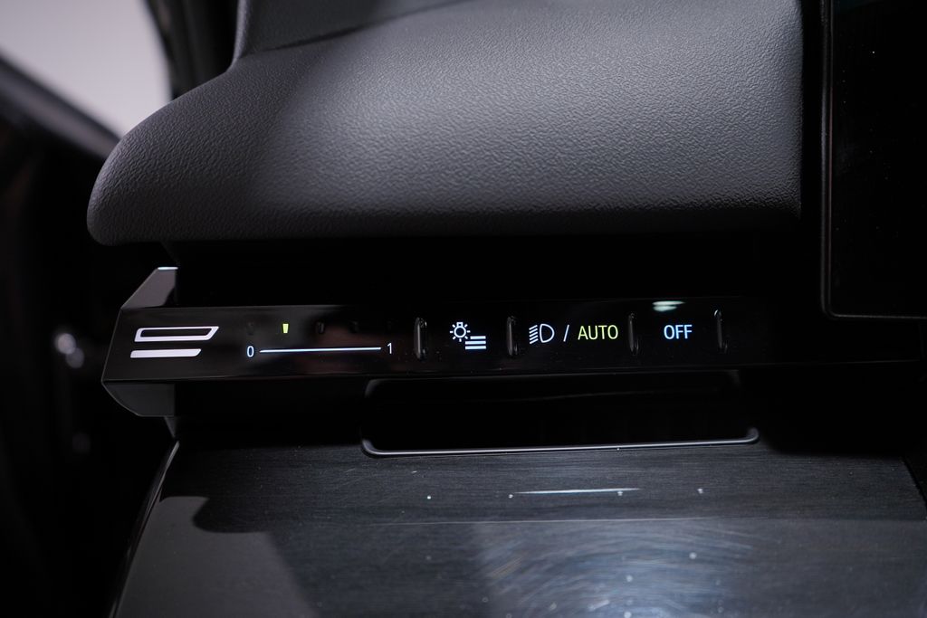 Thumbnail: 2025 BMW 5 Series - 19