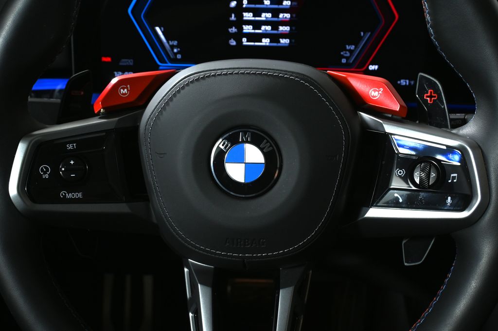 Thumbnail: 2025 BMW M5 - 20