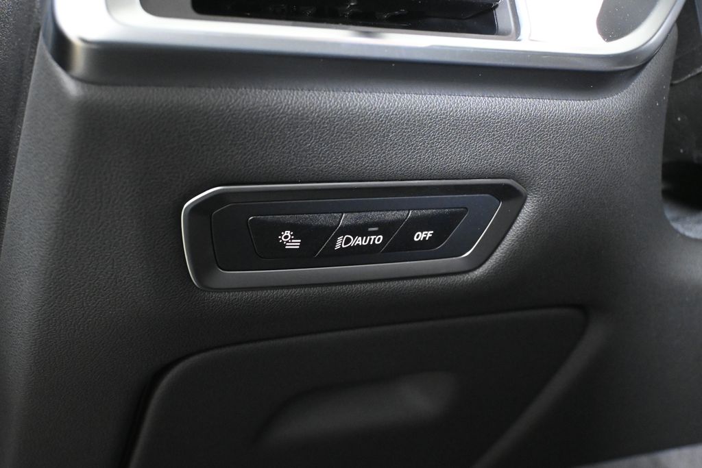 Thumbnail: 2026 BMW X7 - 26