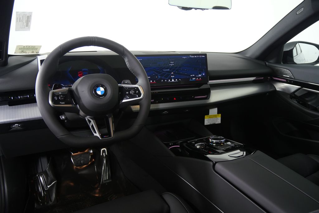 Thumbnail: 2026 BMW 5 Series - 18