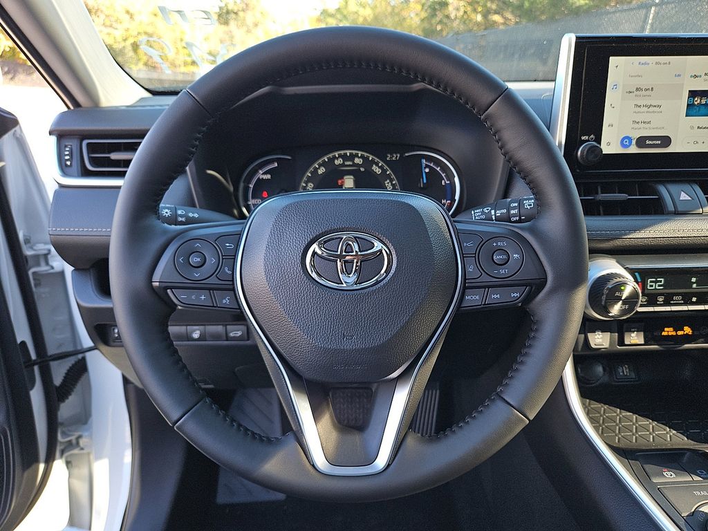 Thumbnail: 2025 Toyota RAV4 - 17