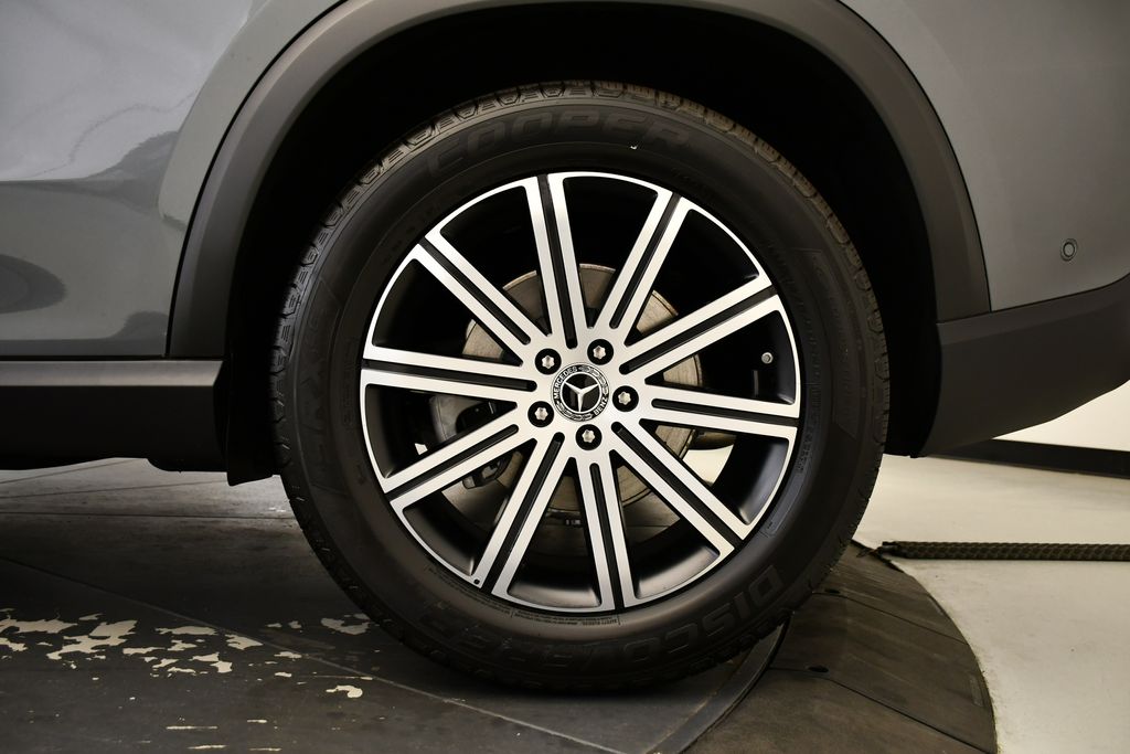 Thumbnail: 2026 Mercedes-Benz GLE - 14