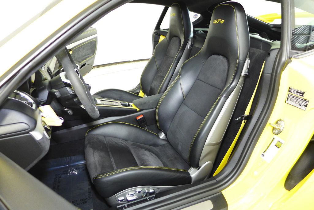 Thumbnail: 2016 Porsche Cayman - 22