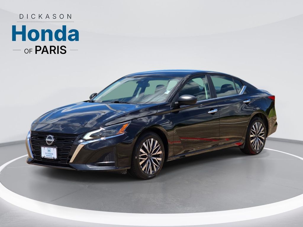 Super Black 2025 Nissan Altima Sedan Front-Wheel Drive Continuously Variable Transmission