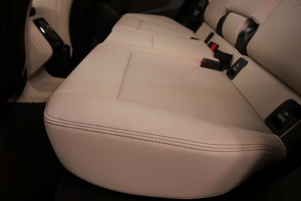 2025 BMW X1 xDrive28i 15