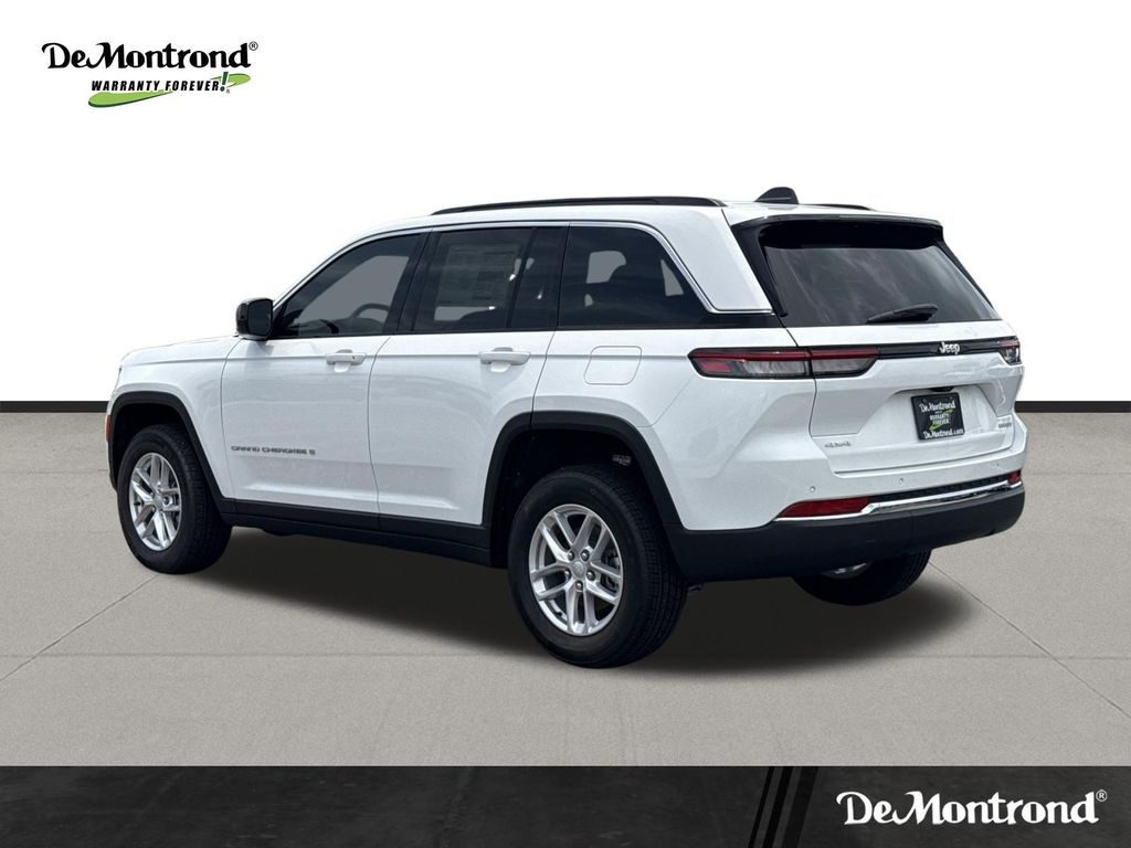 2026 Jeep Grand Cherokee Laredo - 6