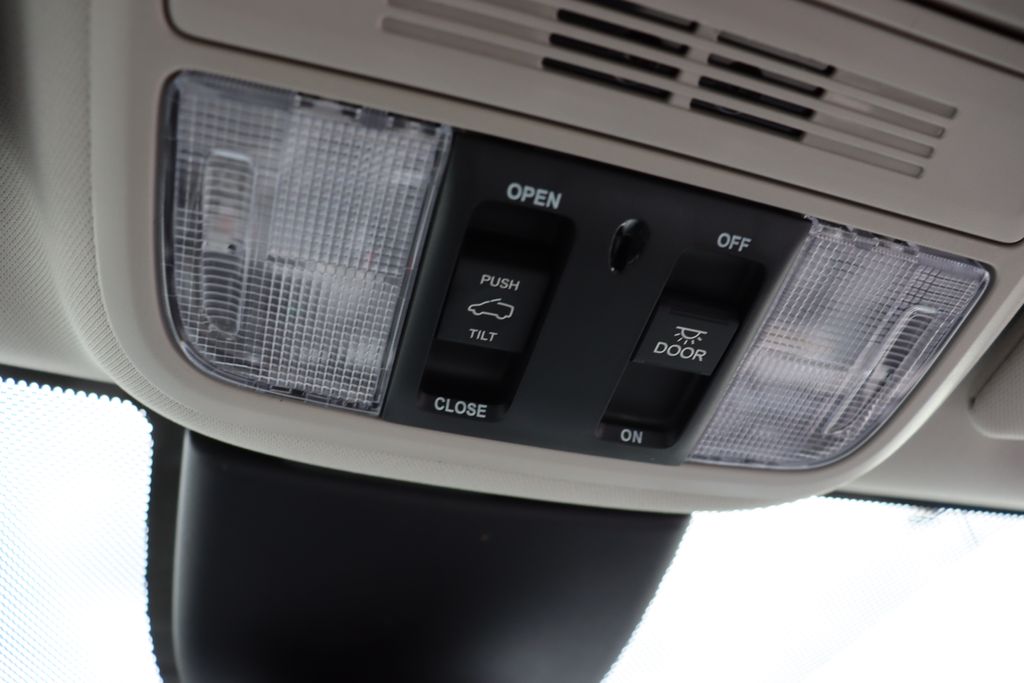 Thumbnail: 2026 Honda Odyssey - 28