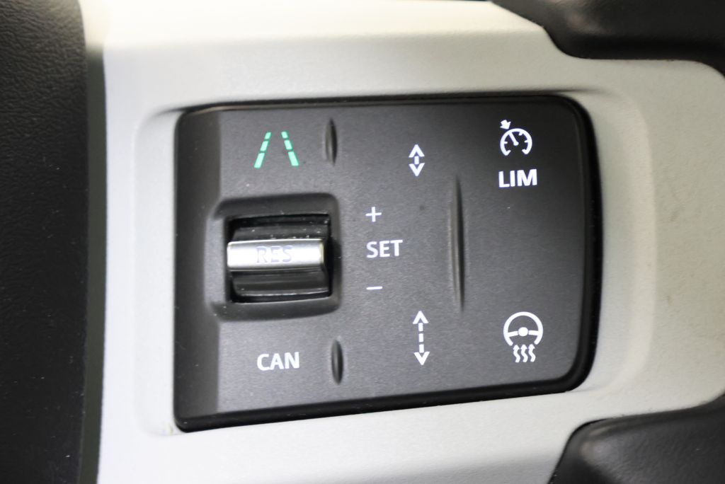 Thumbnail: 2025 Land Rover Defender - 19