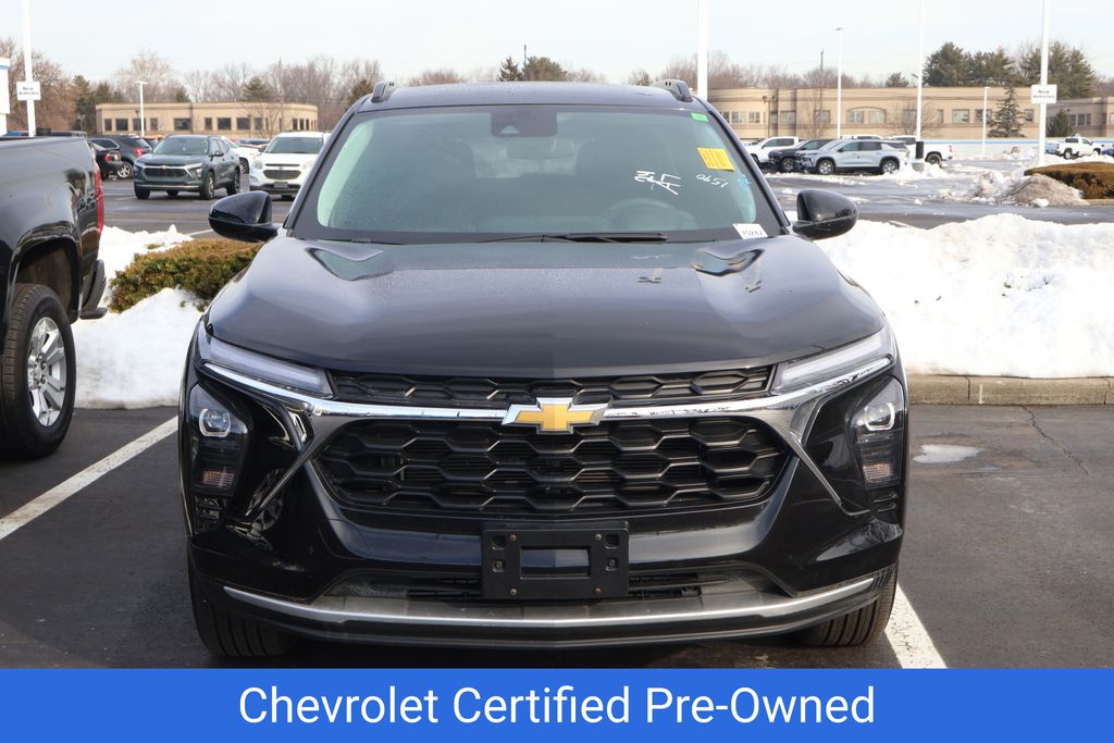 Thumbnail: 2024 Chevrolet Trax - 2