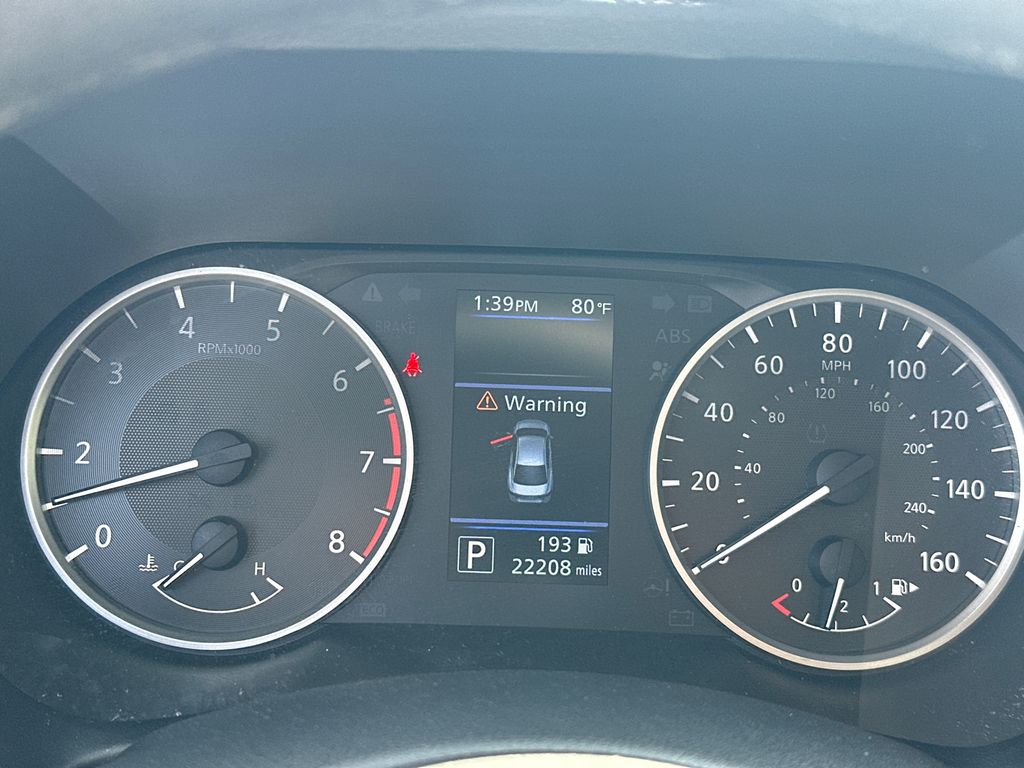 Used 2025 White Nissan S image 26