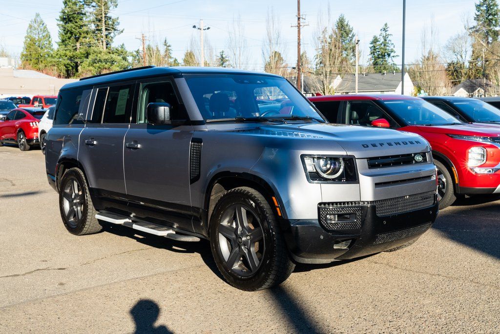 2023 Land Rover Defender 130 X-Dynamic SE AWD