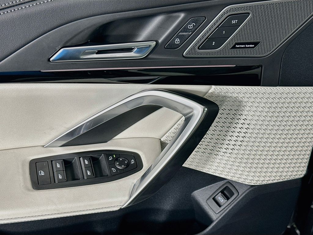 Thumbnail: 2026 BMW X1 - 20