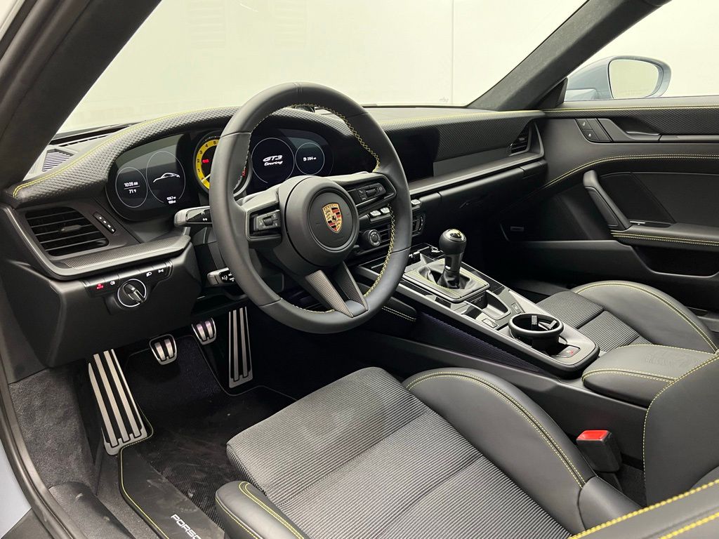 Thumbnail: 2024 Porsche 911 - 4