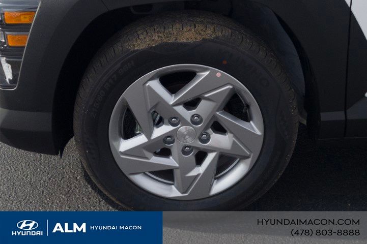 New 2026 White HYUNDAI SE image 14