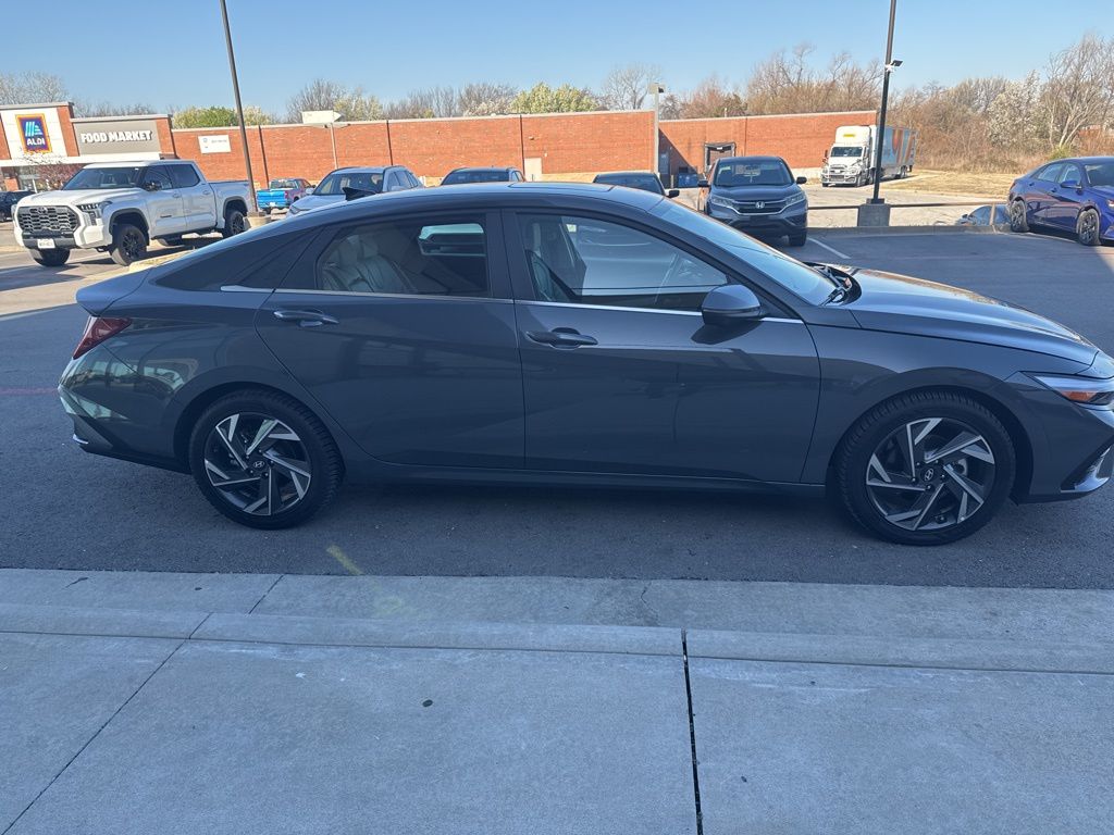 2024 Hyundai Elantra