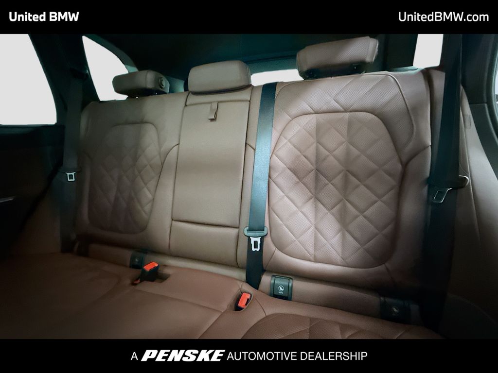 Thumbnail: 2026 BMW X5 - 13