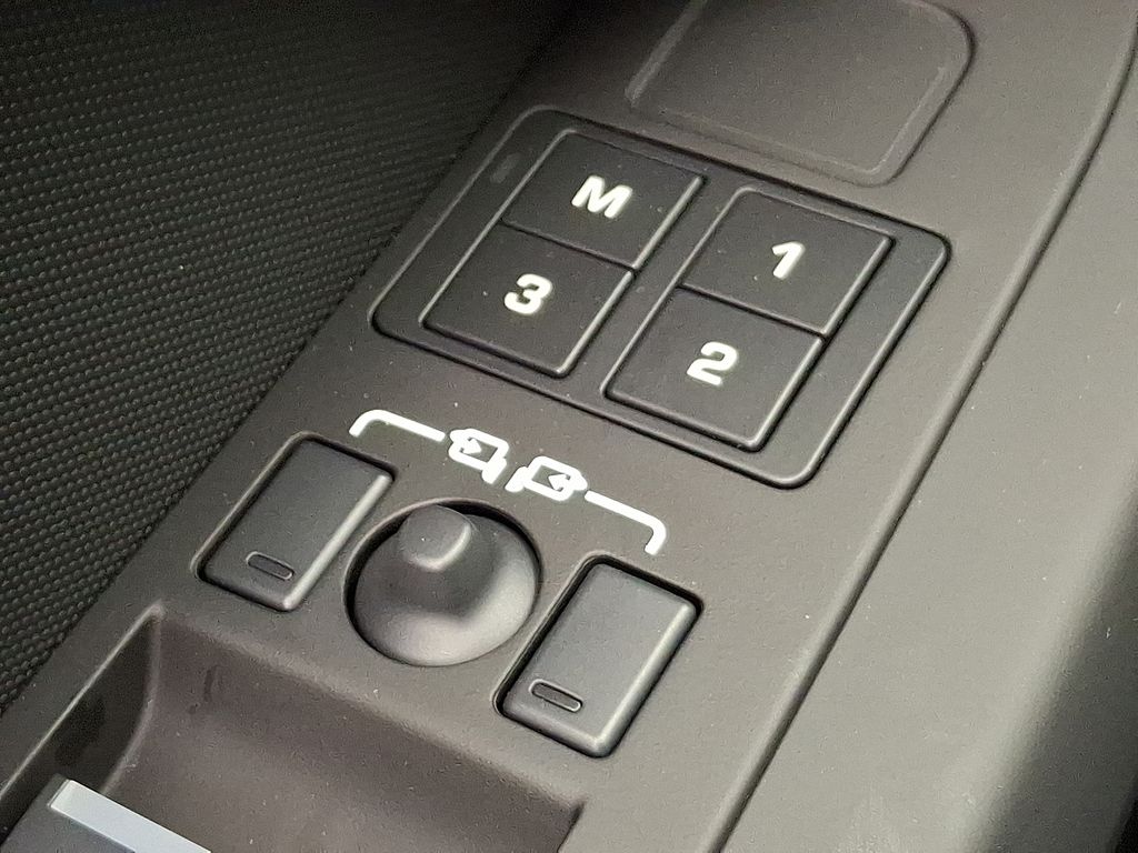 Thumbnail: 2026 Land Rover Defender - 19