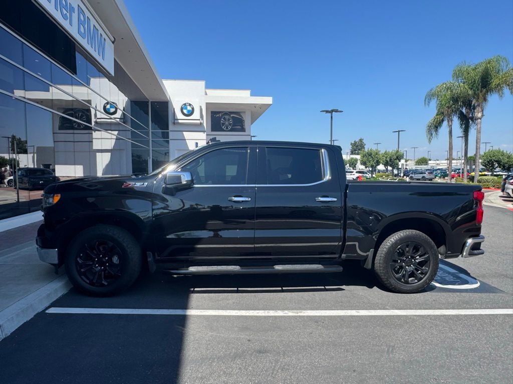 Thumbnail: 2023 Chevrolet Silverado 1500 - 3