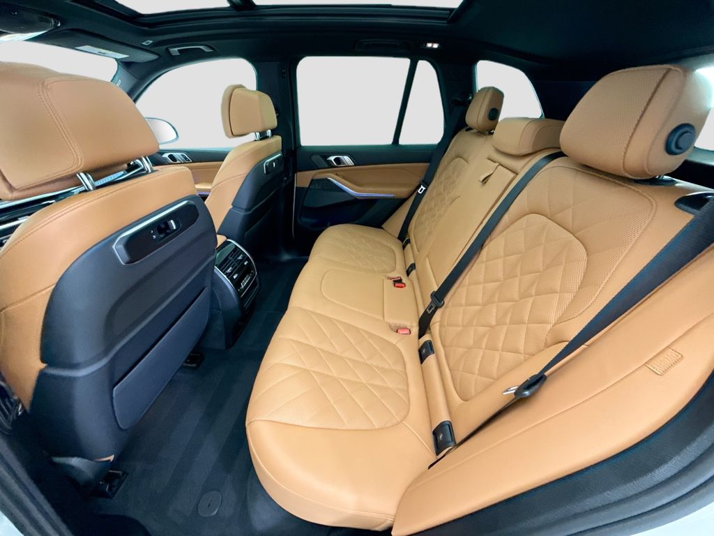 Thumbnail: 2026 BMW X5 - 20