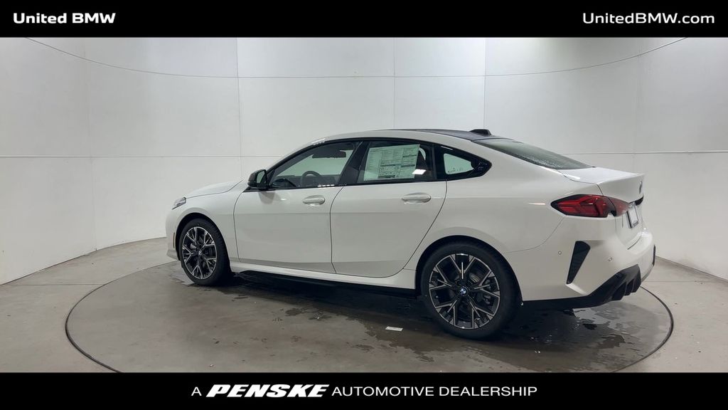 Thumbnail: 2026 BMW 2 Series - 6