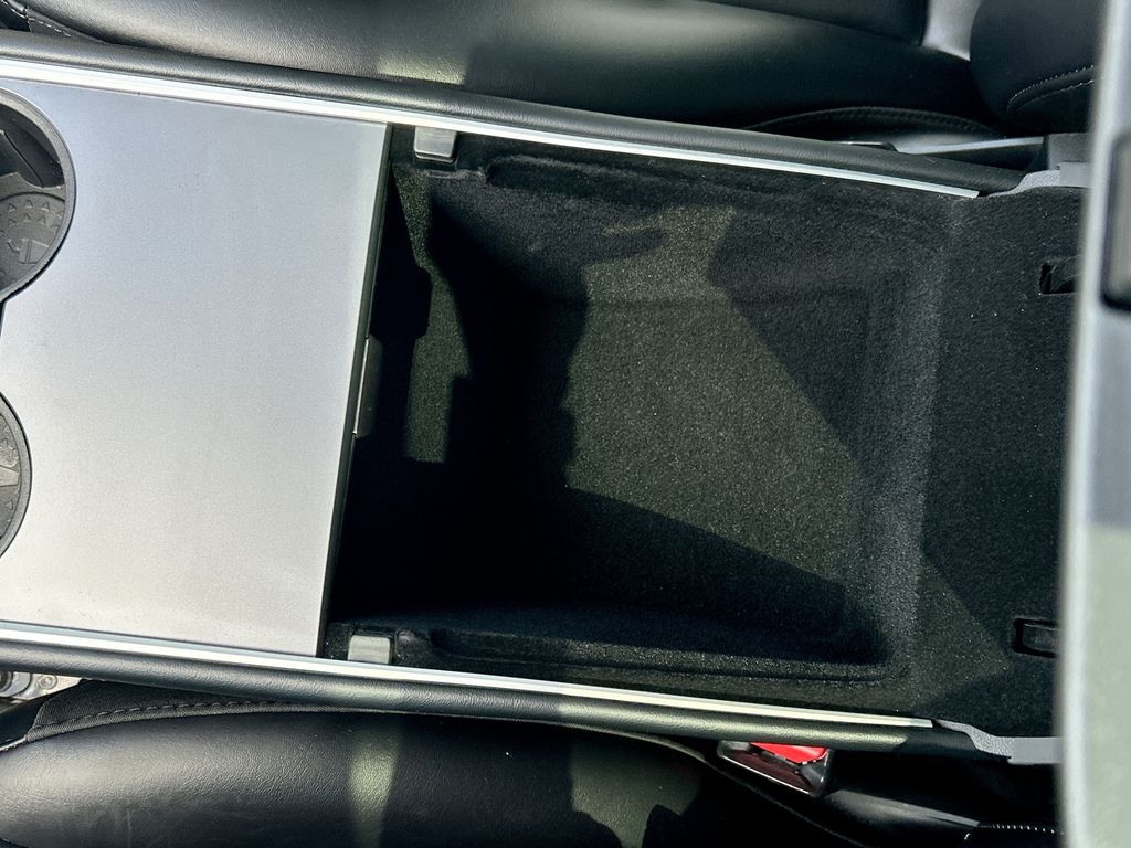 Thumbnail: 2023 Tesla Model 3 - 20