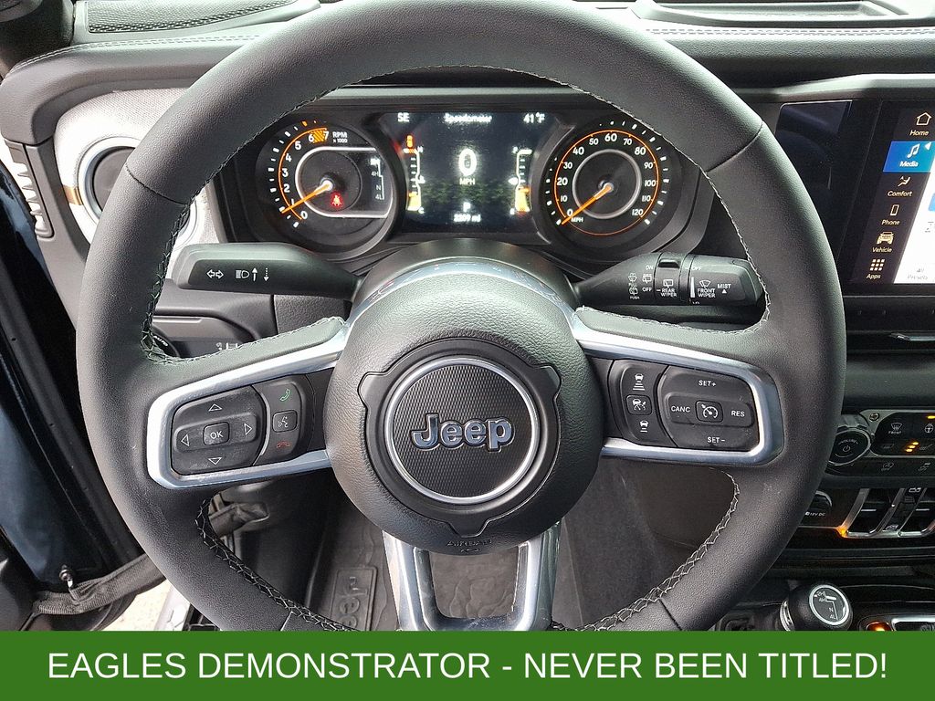 New 2025 Jeep Wrangler SUV