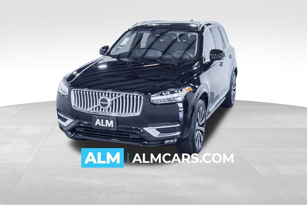 2025 Volvo XC90 B5 Core Bright Theme AWD